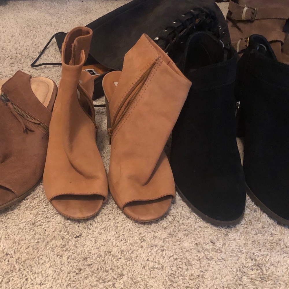 Steve Madden open heel peep toe suede booties